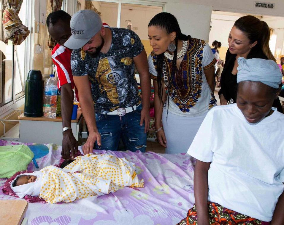 الدوزي يزور مستشفى الولاده والأطفال في غامبيا