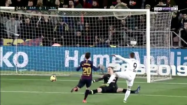 فيديو: هدف فالنسيا الأول في مرمى برشلونة